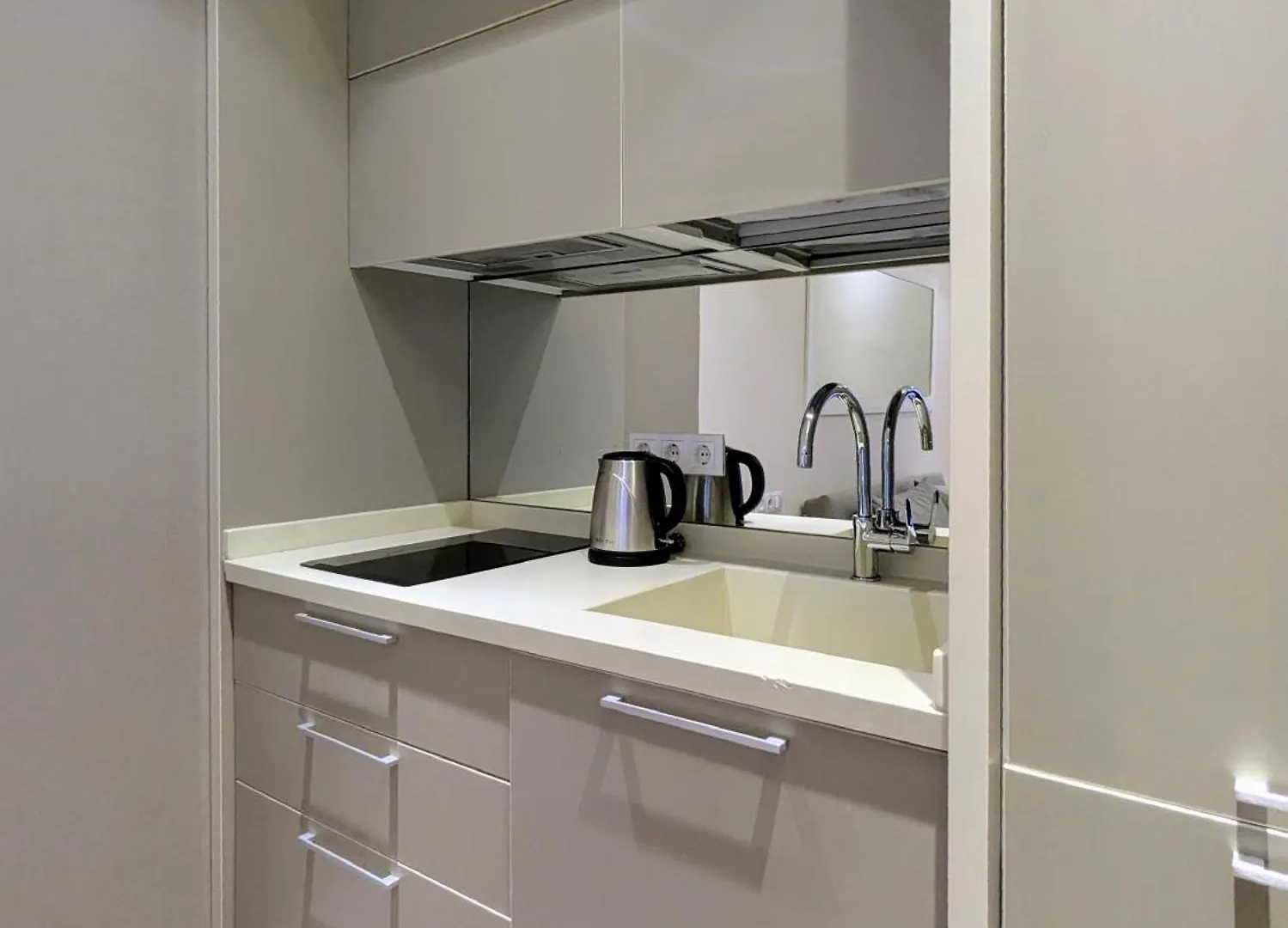 Alliance Palace Apartment Batumi